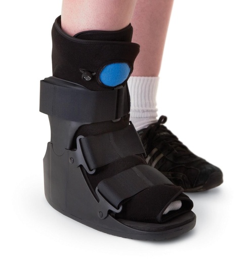 [ORT28620XL] Medline Deluxe Pneumatic Ankle Walkers XL